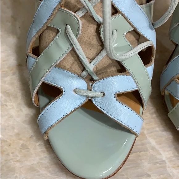 Shoes - Picture 3 of 9